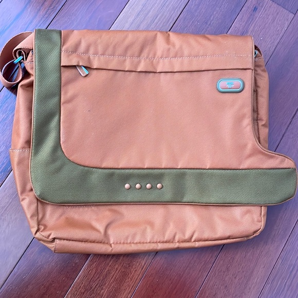 Tumi Tech side bag - Picture 1 of 4